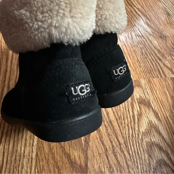 UGG Toddler's Jorie II Boot in Black - Picture 7 of 13